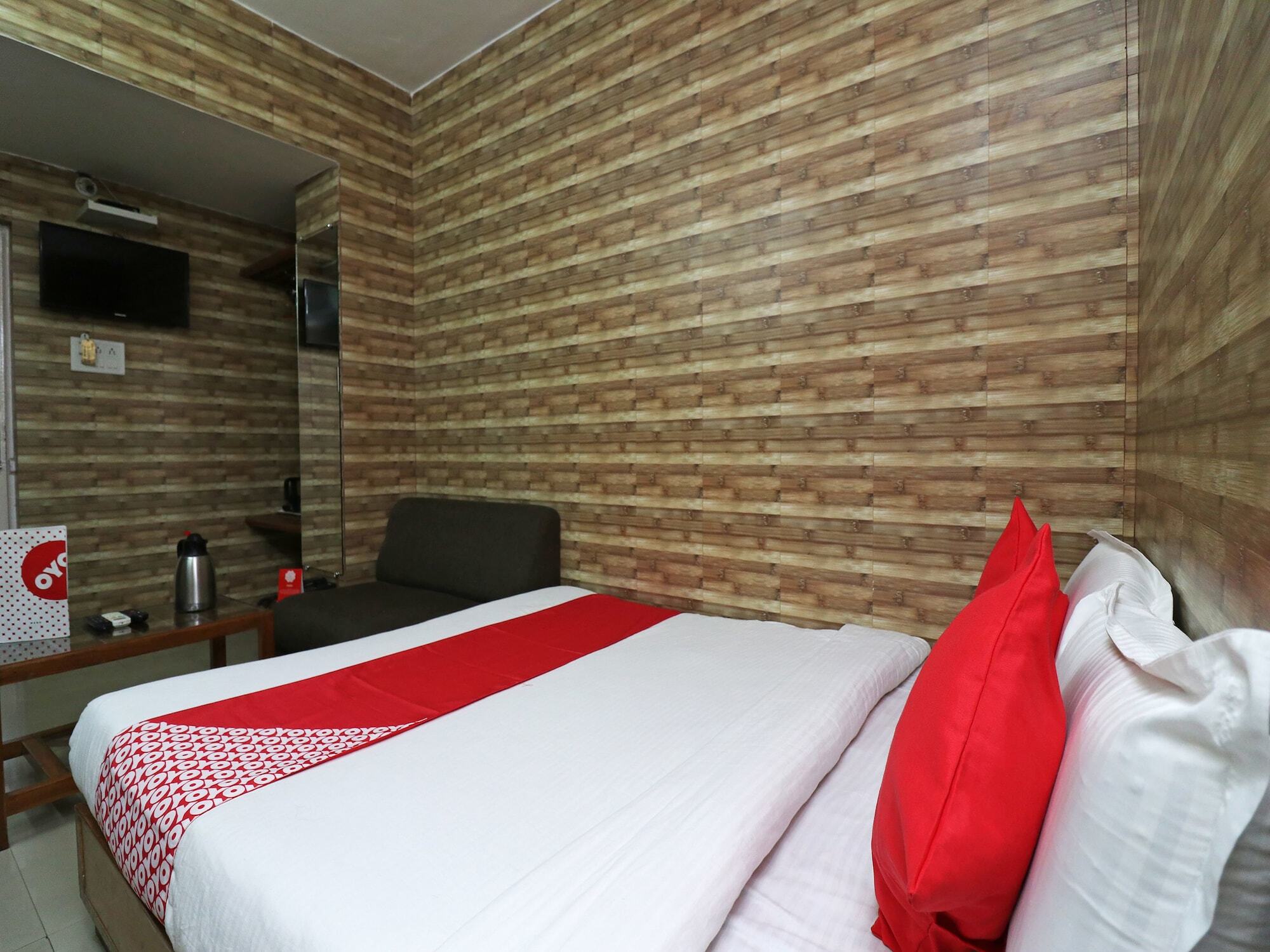 Treebo Trip Ganpati Hotel โบปาล ภายนอก รูปภาพ