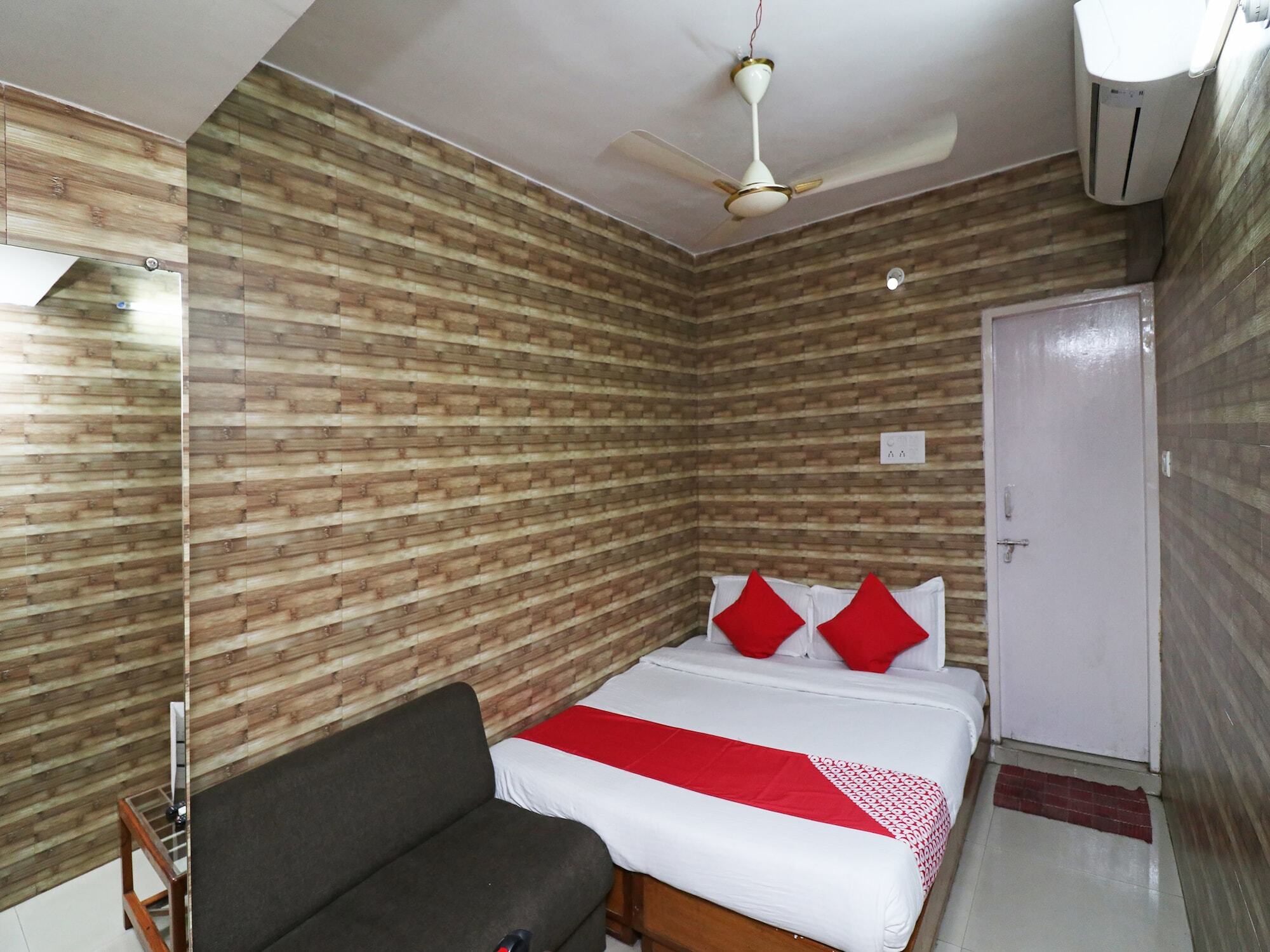 Treebo Trip Ganpati Hotel โบปาล ภายนอก รูปภาพ