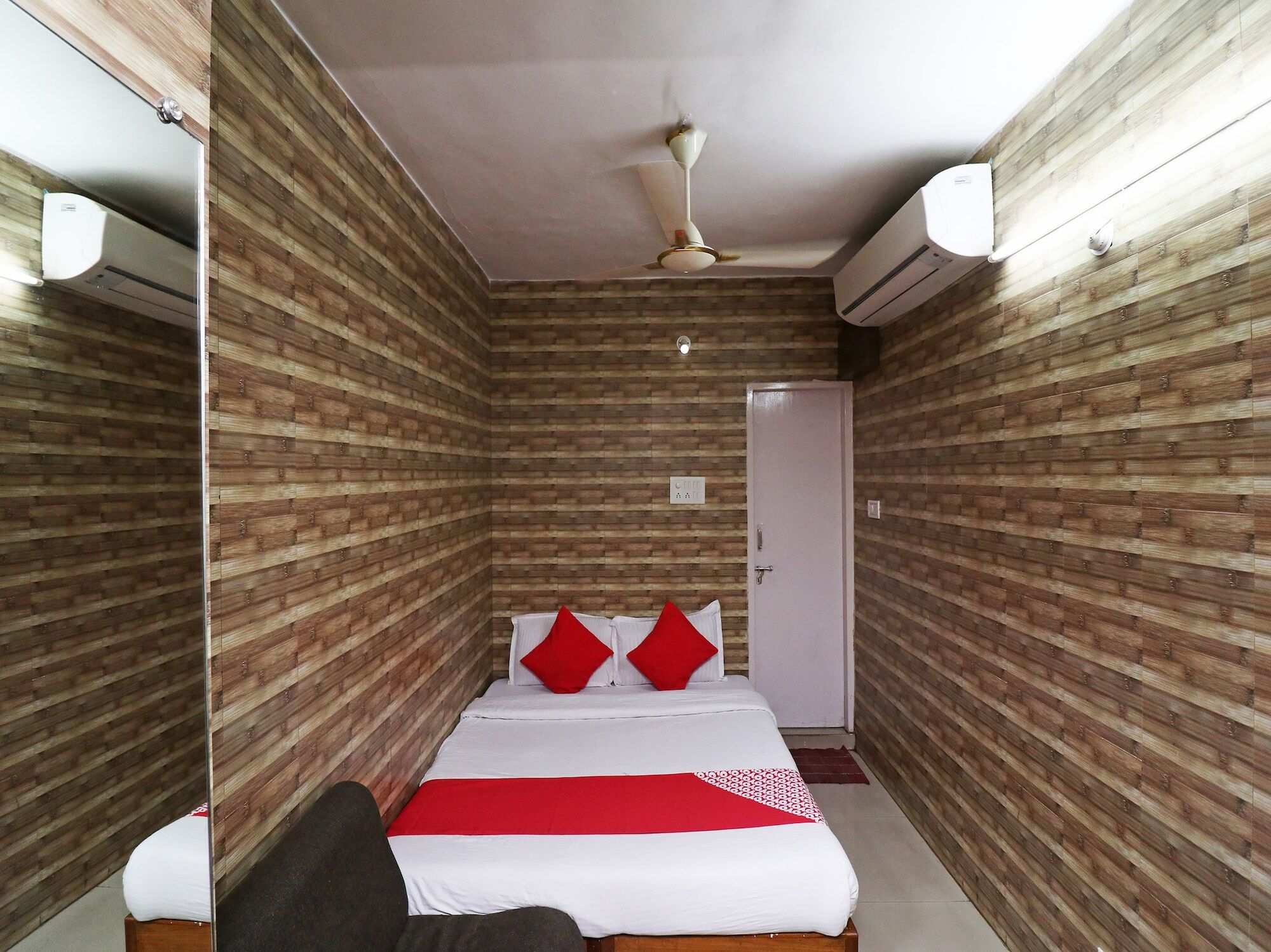 Treebo Trip Ganpati Hotel โบปาล ภายนอก รูปภาพ