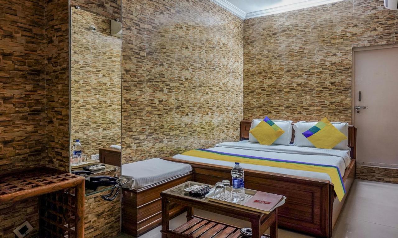 Treebo Trip Ganpati Hotel โบปาล ภายนอก รูปภาพ