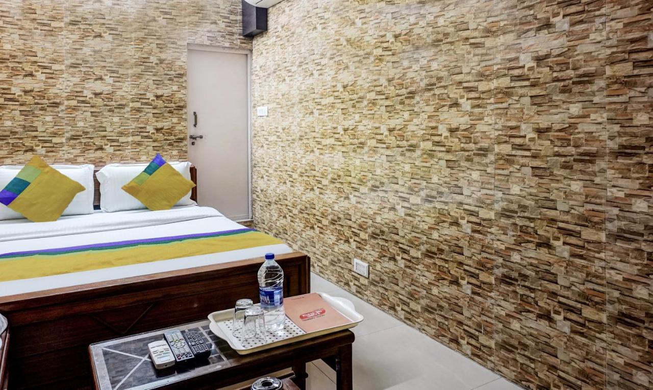 Treebo Trip Ganpati Hotel โบปาล ภายนอก รูปภาพ